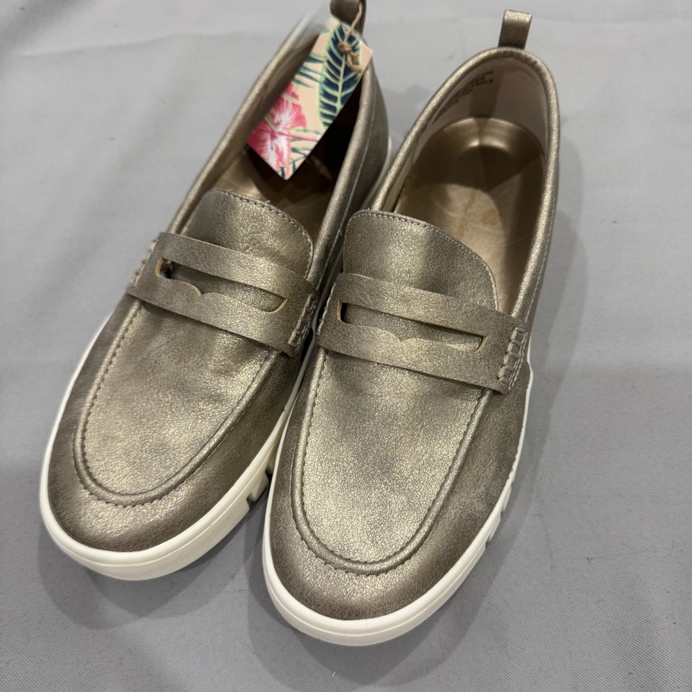 NWT Tommy Bahama Metallic Gold Loafers, Size 8